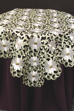 Load image into Gallery viewer, Table Linen - Green Daisy