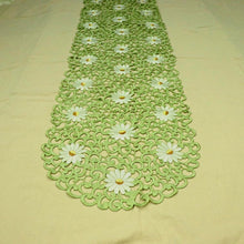 Load image into Gallery viewer, Table Linen - Green Daisy
