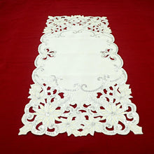 Load image into Gallery viewer, Table Linen - Silver Sparkles