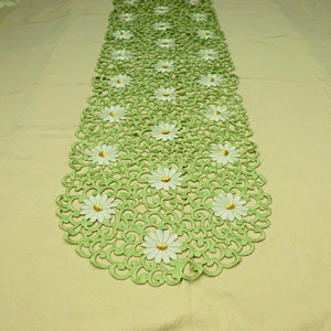 Table Linen - Green Daisy