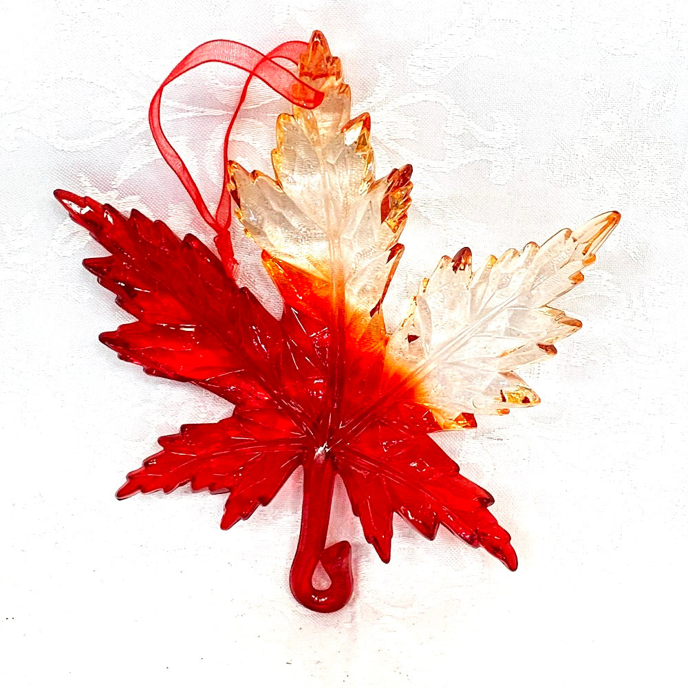 Sun Catchers - Maple Leaf
